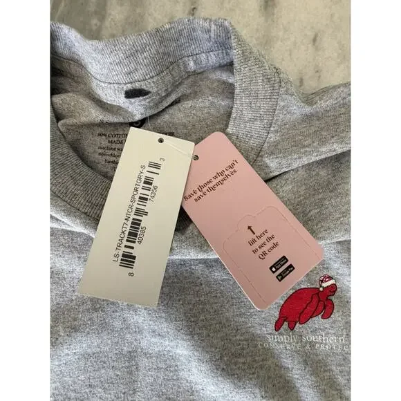 Simply Southern Gray Turtle Tracker Christmas Holiday Tee Shirt Size Small - Picture 7 of 9